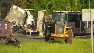 Fatal wreck on Hwy 77