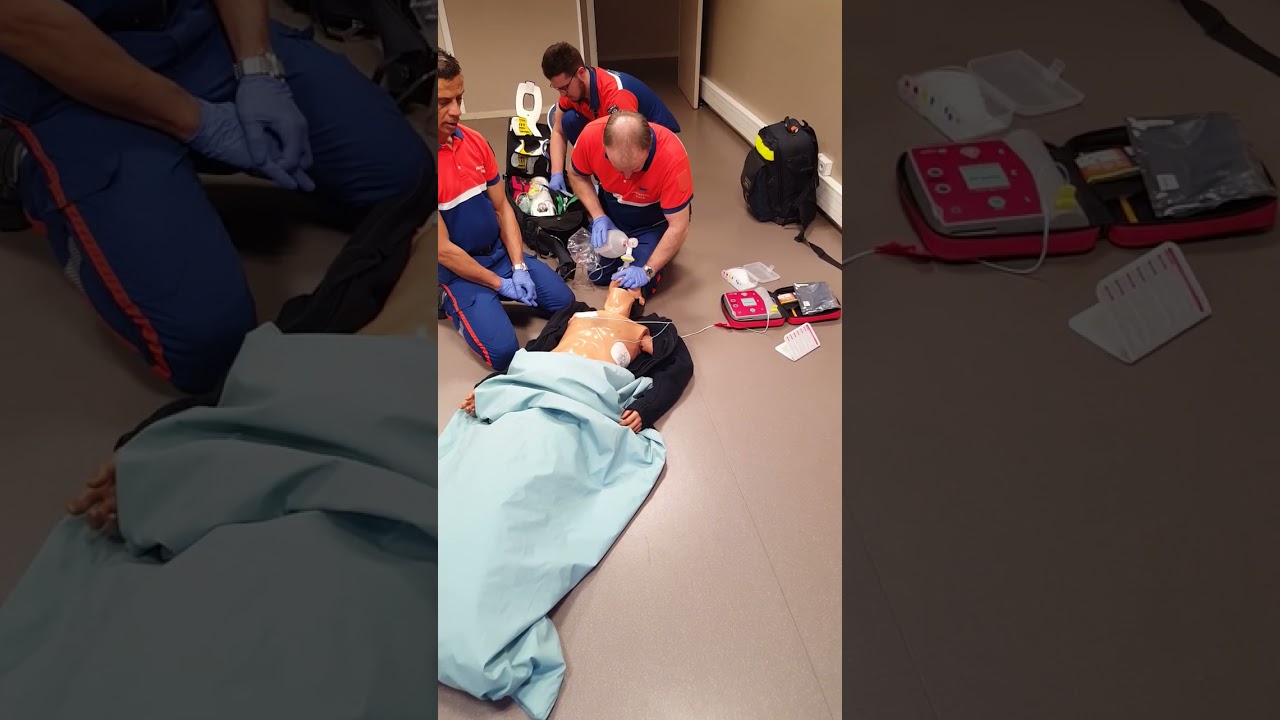 Arrêt cardiaque, ACR,  Réanimation Cardio pulmonaire. Pompiers, secouristes, Protection Civile,