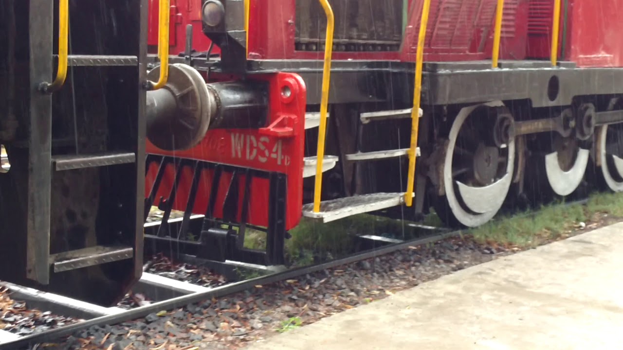 Double crank mechanism example in Indian railways YouTube