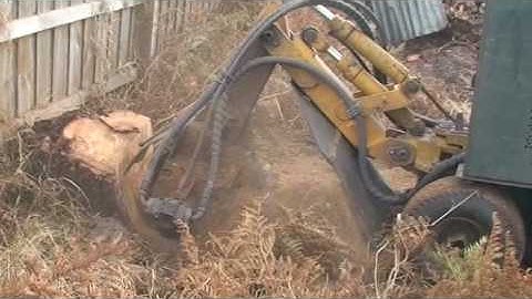 Red Roo: SMB2750 stumpgrinder on fence line