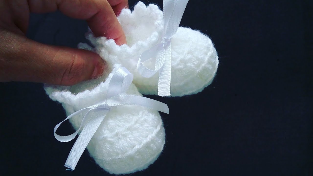 BOTINHA DE CROCHE/ LÃ