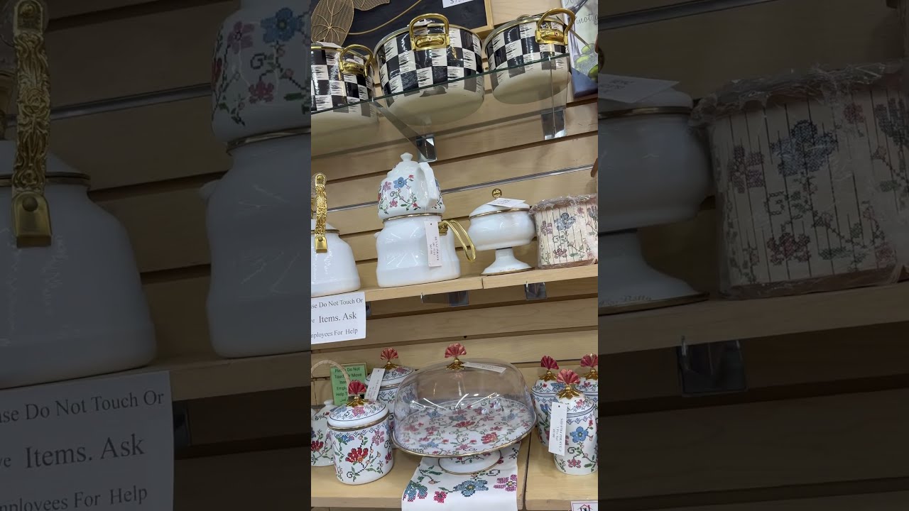 A lot of beautiful things around me very confused which one is by with good price