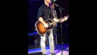 Video thumbnail of "Wade Bowen "West Texas Rain""