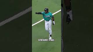 Esteury Ruiz es una amenaza en las bases 🇩🇴⚡🏃🏻 - #mlb