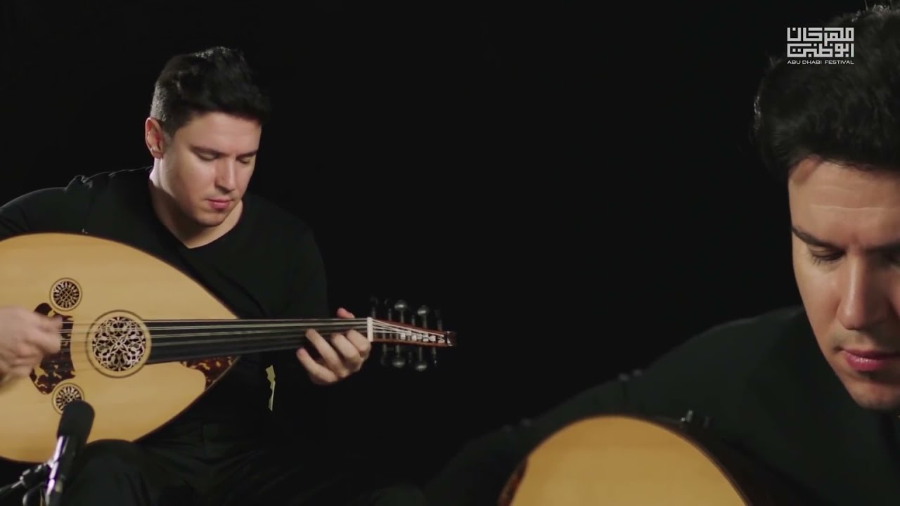 👈من الملتقى العالمي للعود ، مشاركة الفنان التونسي بشير الغربي (الجزء الأول )🎬🎵🎶🌸🌸