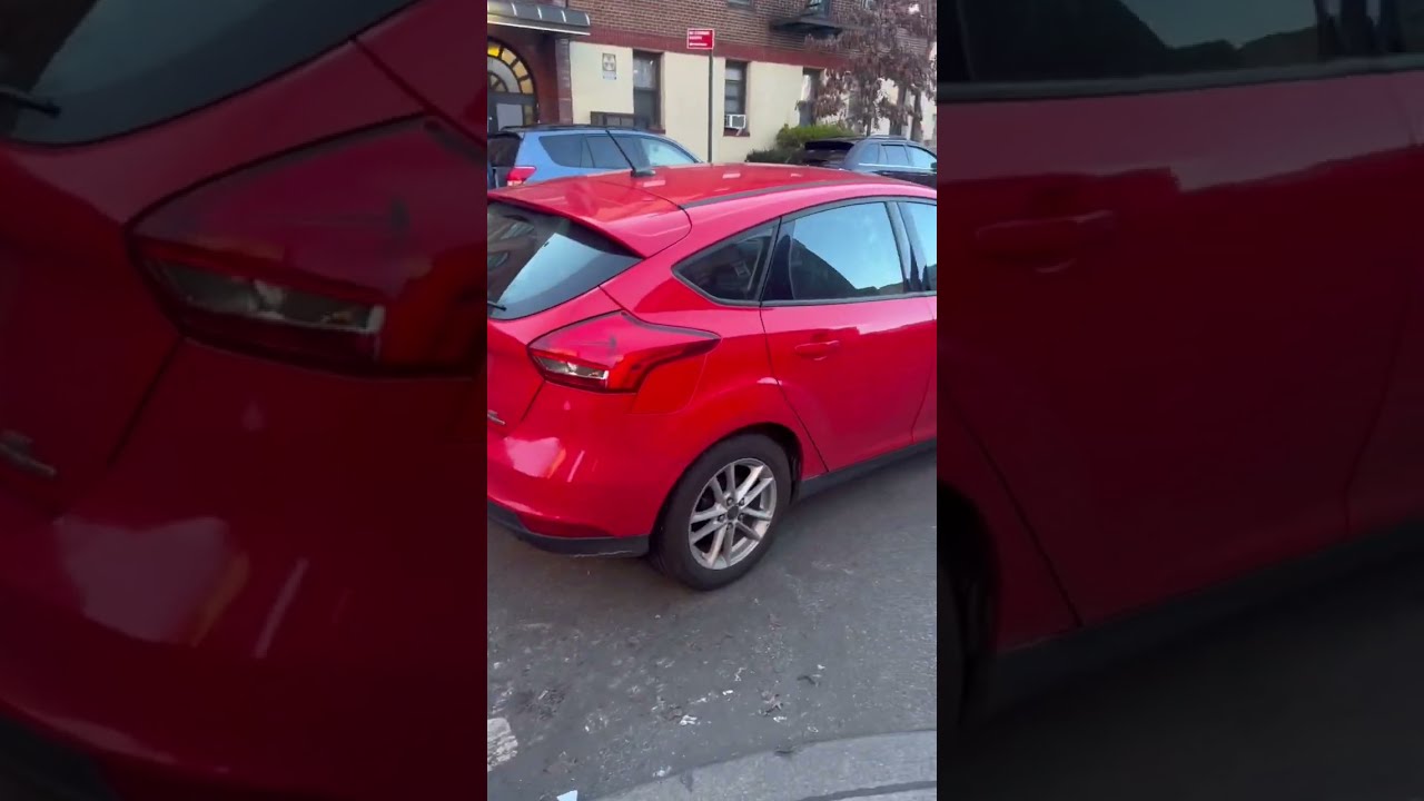 Stupid ny parkers #nyc #parking #nypd #police #noparking #brooklyn #bmw #honda #ford
