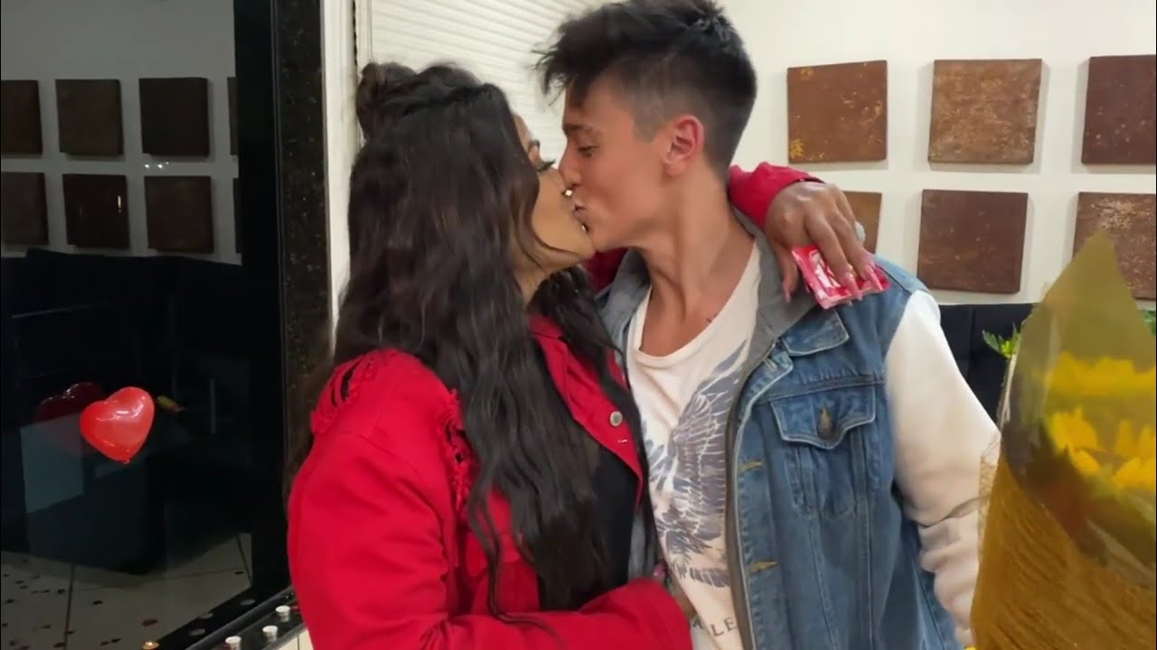 Camila Loures é pedida em namoro por Jean!!!! ACEITOU?? - YouTube