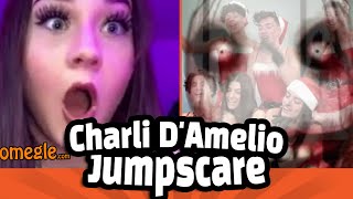 Omegle JUMPSCARE PRANK - Charli D&#39;Amelio Christmas Edition