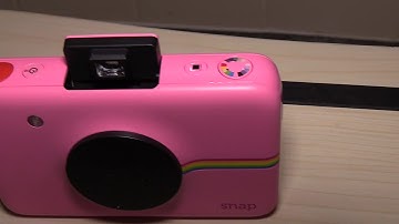 Polaroid Snap Instant Print Digital Camera wih ZINK Zero Ink Printing Technology unpack
