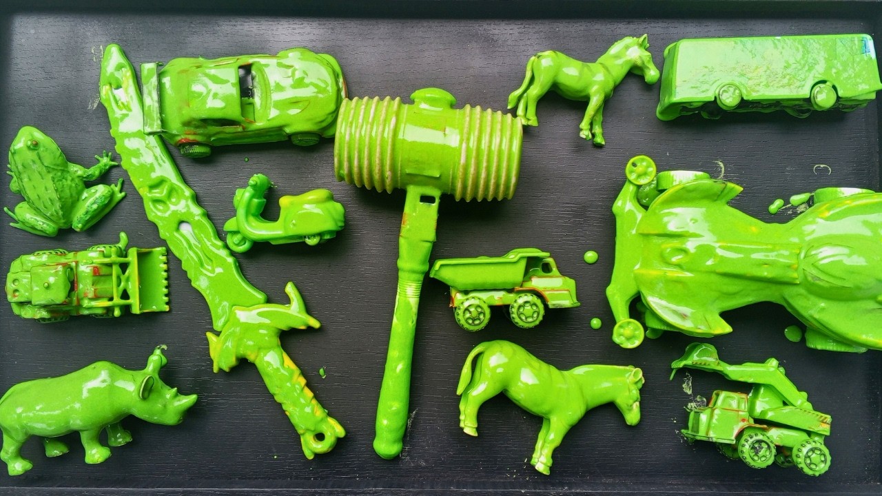 MEMBERSIHKAN MOBIL MOBILAN,BULDOZER, BUS TELOLET, MOBIL BALAP, MOBIL BEKO, PEDANG,HEWAN,PALU