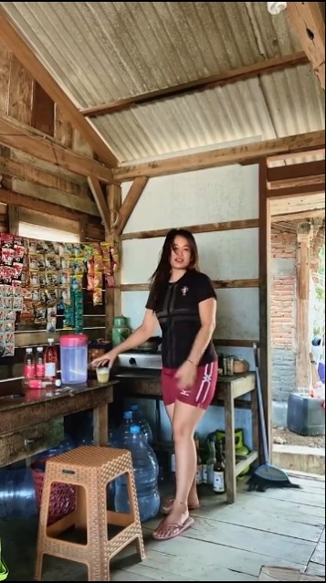 penjual kopi cantik #kopi viral #penjual cantik#feed#shorts#viral