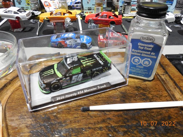 Testors paint bottle holder - Tips, Tricks, and Tutorials - Model Cars  Magazine Forum