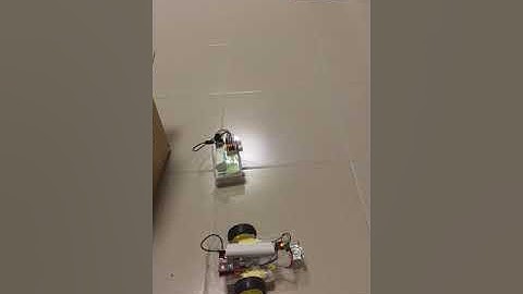 Webduino自走車語音操作與闖關