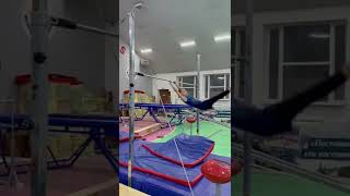 Магомедов Джамал (перекладина) спортивная гимнастика в Дагестане