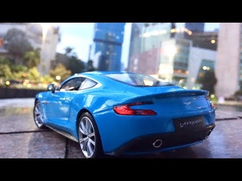 unboxing-diecast-miniatur-mobil-aston-martin-vanquish-skala-1:24