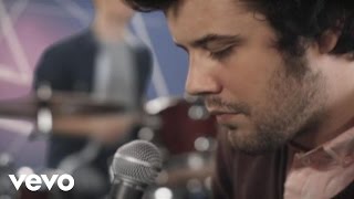 Vignette de la vidéo "Passion Pit - To Kingdom Come"