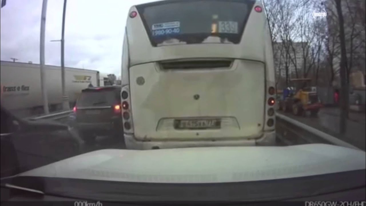 Сильвестр взрыв мерседеса Сильвестр взрыв мерседеса