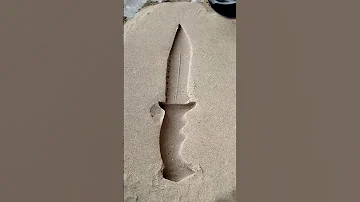 صب الخنجر علي الرمال صهر المعادن 