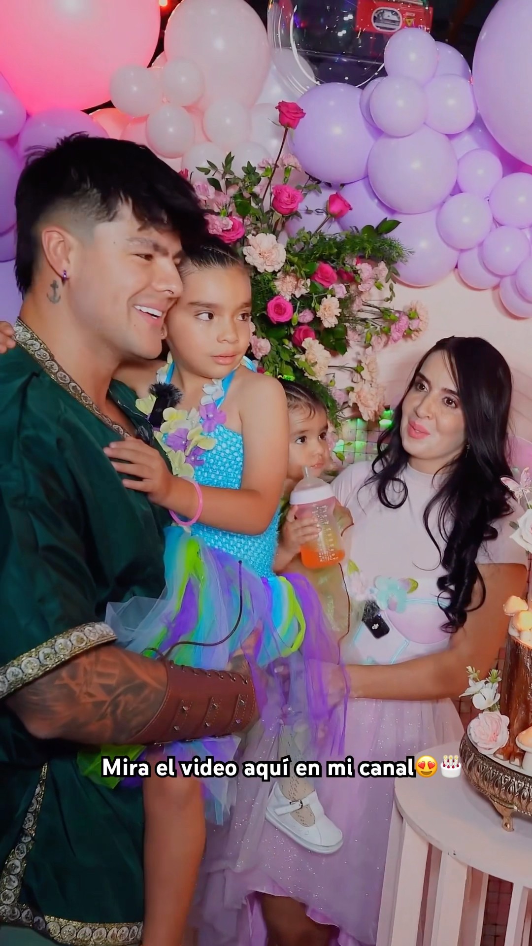 Cantándole el cumpleaños a mi hija Salomé??