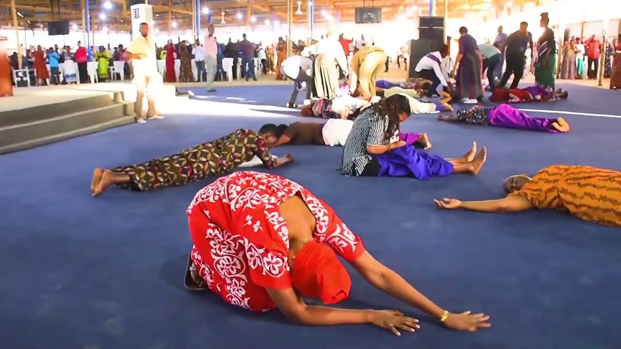 MAOMBEZI NA KUFUNGULIWA