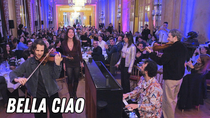 200 guests shocked by INSANE Bella Ciao flashmob!! 🤯