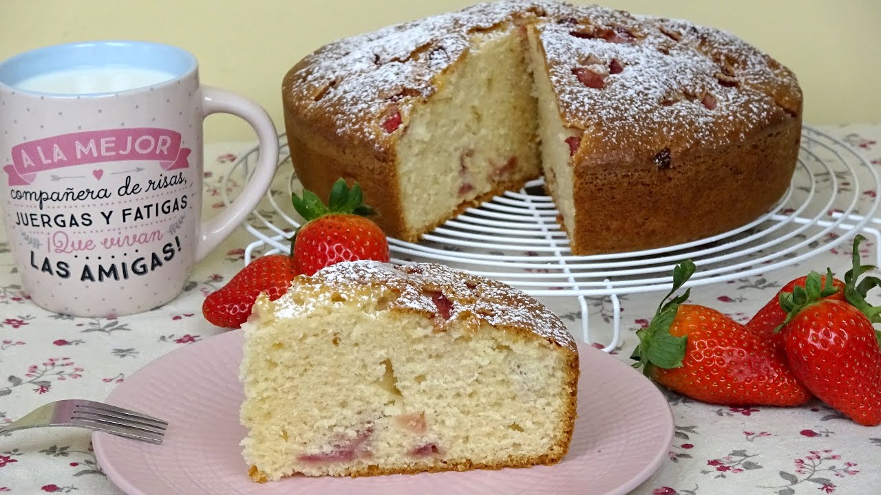 BIZCOCHO DE FRESAS Y YOGUR, DELICIOSO!! Muy Fácil de Hacer?STRAWBERRY AND  YOGURT CAKE - YouTube