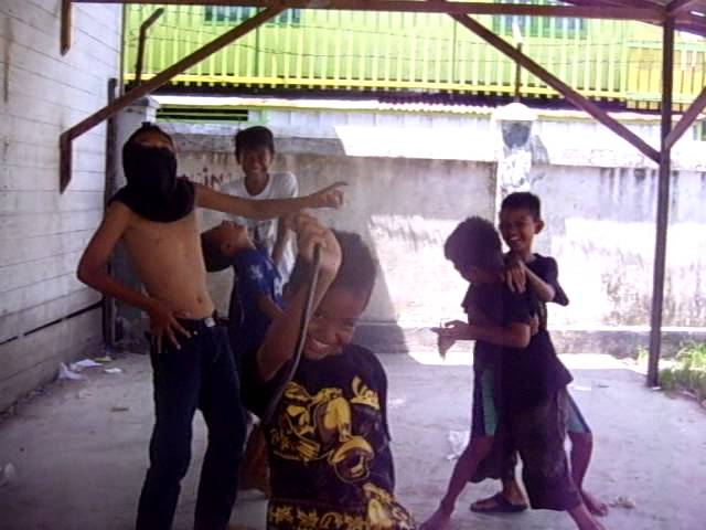 The Harlem Shake versi anak Antasan (banjarmasin) class=