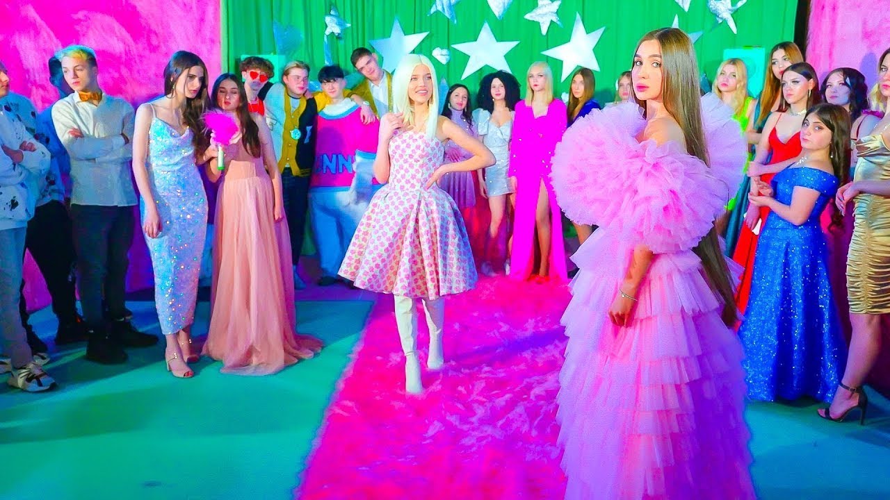 SIAPA YANG MEMILIKI GAUN TERINDAH - TANTANGAN! Siapa yang akan mendapatkan mahkota?