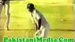 Javed Miandad last ball sixer in sharjah cup final 1986