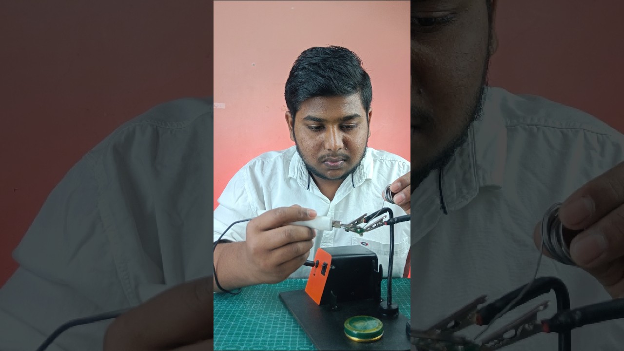 Rechargeable soldering station 