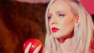Madilyn Bailey - Wake Up Juliet (Official Lyric Video)