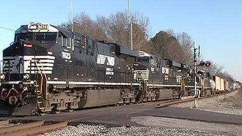 Moon Over 322 by Bunch 1-03-11.mpg