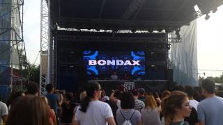 Bondax playing Mark Ronson feat. Mystikal - Feel Right @ Untold Festival 2015, Cluj-Napoca