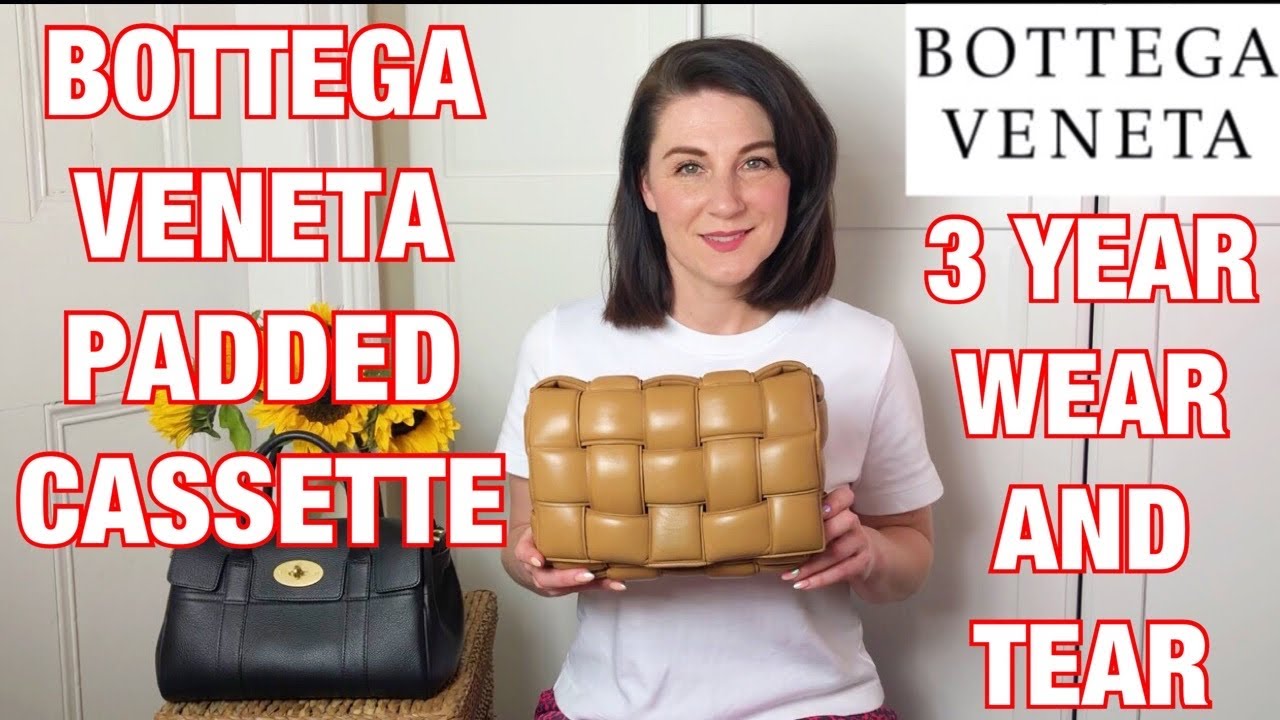 BOTTEGA VENETA PADDED CASSETTE REVIEW, WHAT'S IN MY BAG