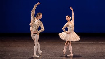 Don Quixote – Act III pas de deux (Marianela Nuñez, Vadim Muntagirov; The Royal Ballet)