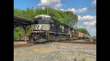 NS 349 with Fresh SD70ACU Rolling Over the Diamond in Selma