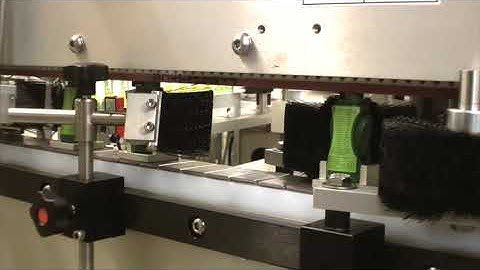 Small Bottle Labeler - Quadrel Techline Front & Back - 82008