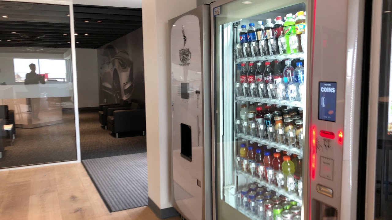 Tesla Supercharger Lounge at Kettleman City YouTube