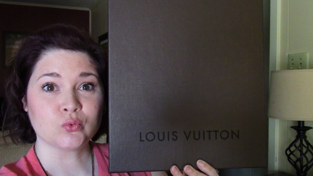 Louis Vuitton Unboxing! My First LV! Siena PM - YouTube