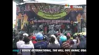MONATA live in kudus ~ HARUSKAH BERAKHIR DEVI ALDIVA)