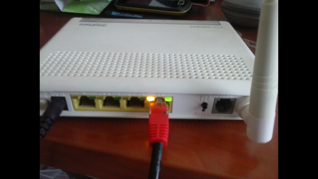 Cable fibra optica router