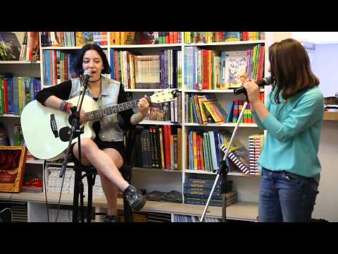 ნინი და თამარი in BookCity 2 - \"ბარდების ფესტივალის\" დახურვა