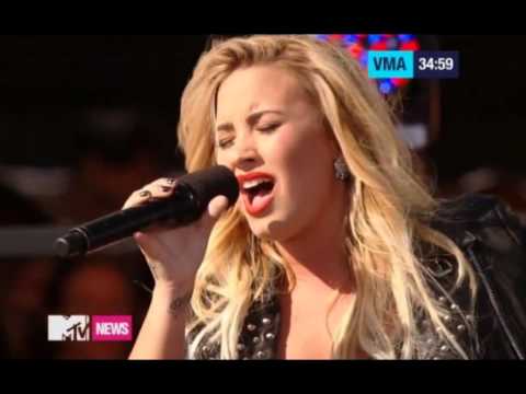 Video: L'acconciatura Di Demi Lovato Ai VMA