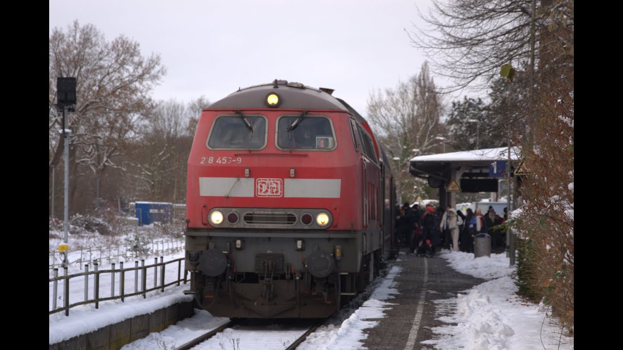BR 218 im Einsatz auf der winterlichen Vogelfluglinie/ Dezember 2023
