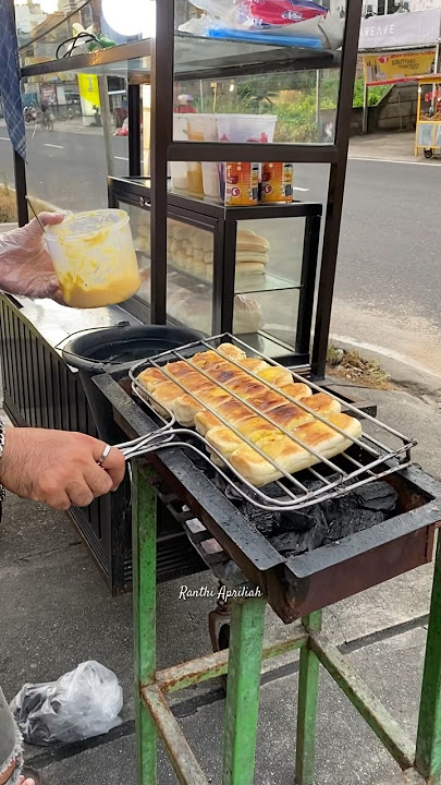 Roti bakar khas Bangka Belitung 🥖🥖 #rotibakarbangka #makananviral #jajananviral #kuliner