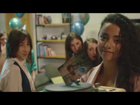 „იზი და ჯადოქრის“ პრემიერა