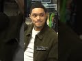 Capture de la vidéo Trevor Noah's Savage Response To Awkward Question