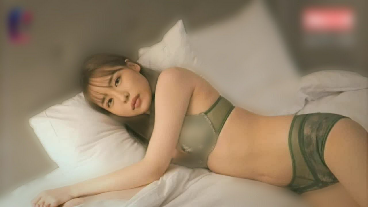 ⁣Maxim Korea - Park Ji Yeon