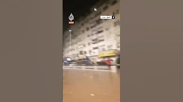 اليمن هطول أمطار غزيرة في مديريات عدن 