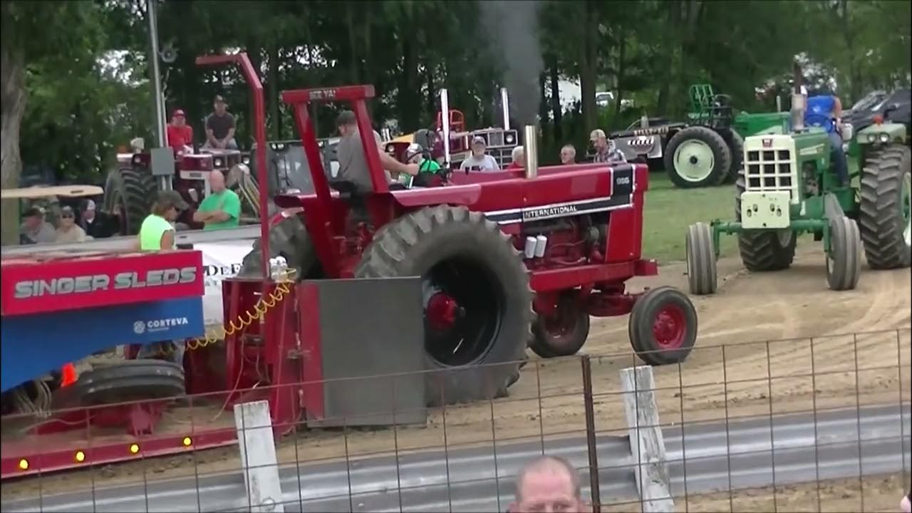 9500LB PURE FARM 10MPH TRACTOR CLASS AT THE MOORELAND, INDIANA FAIR AUG